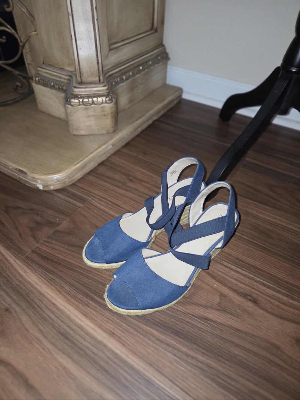 Women’s Ellen Tracy Navy Espadrille Wedge Sandals